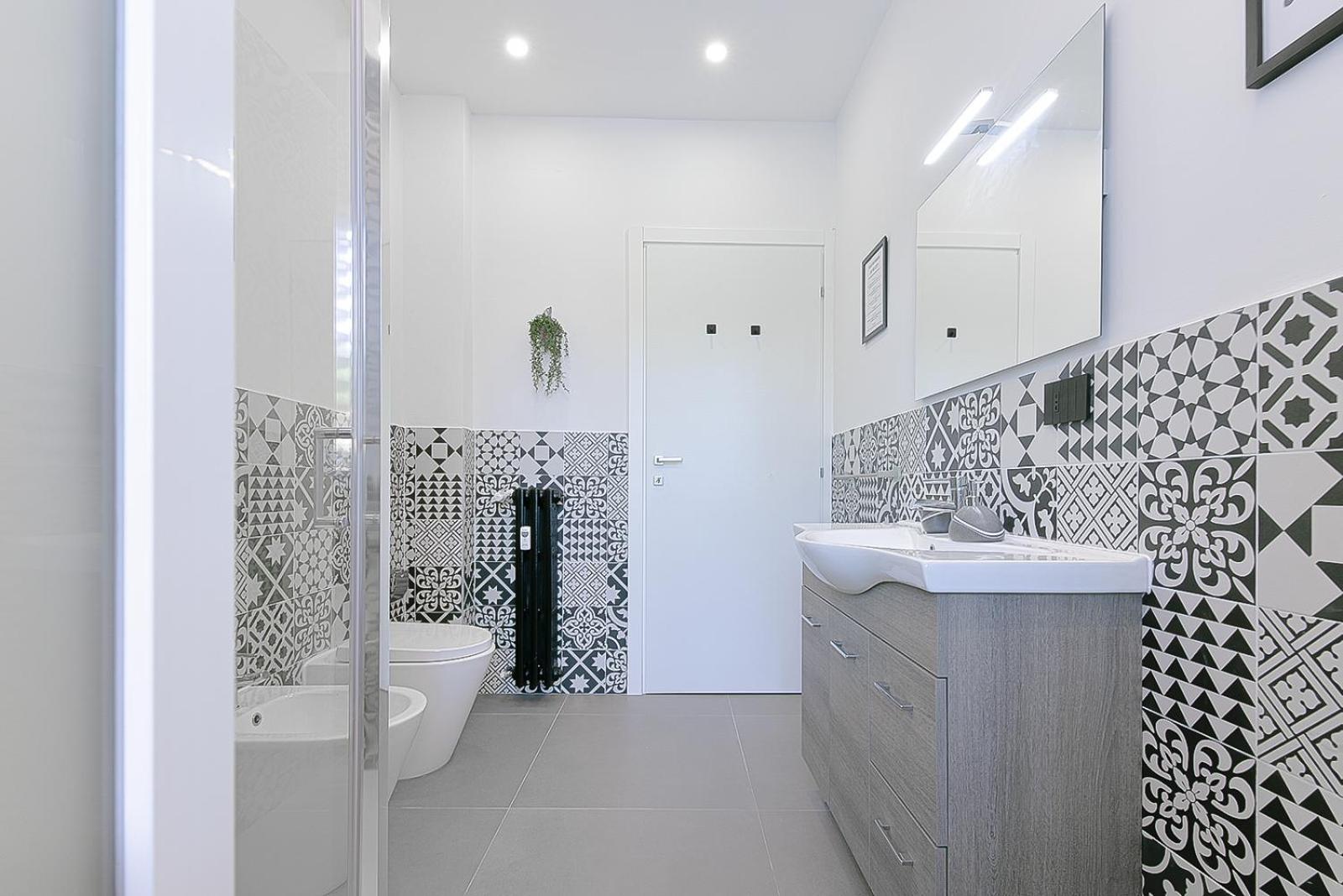 Alle Porte Del Centro - Guest House - Reggio Emilia - Ingresso Centro Storico - Parcheggio Gratuito ภายนอก รูปภาพ